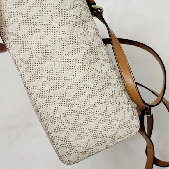 NWOT Michael Kors Medium Backpack - Picture 6 of 6